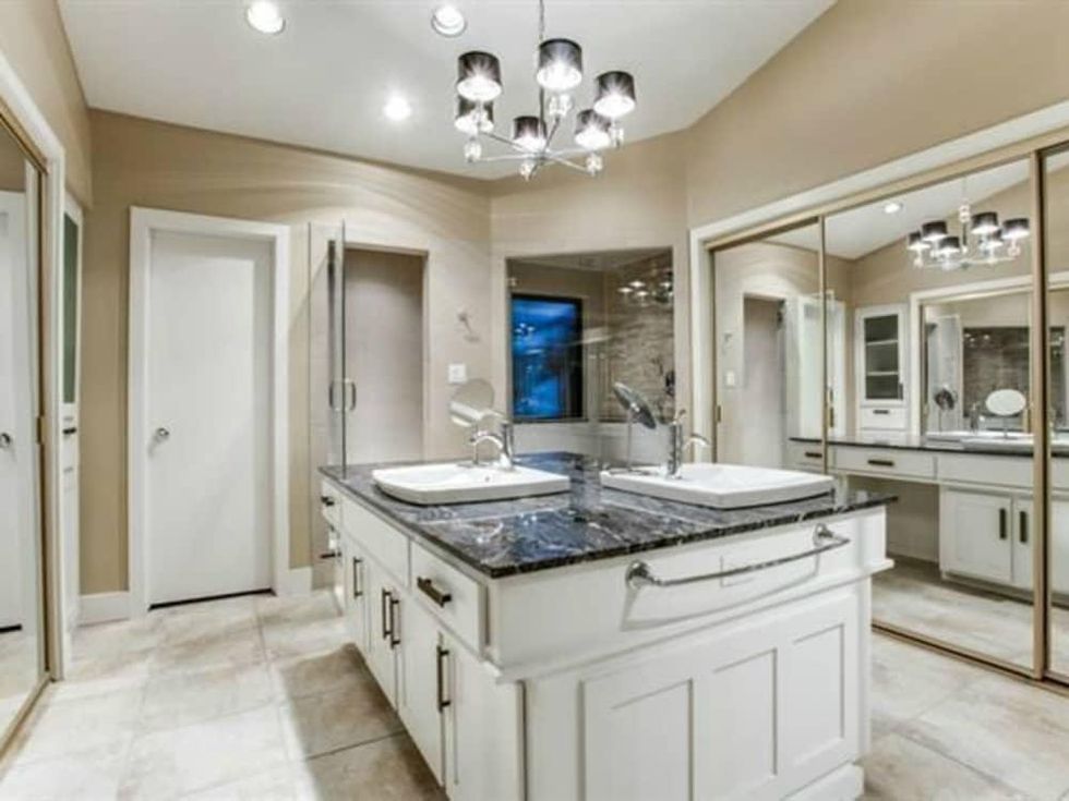 10006 Chimney Hill Ln. house for sale in Dallas