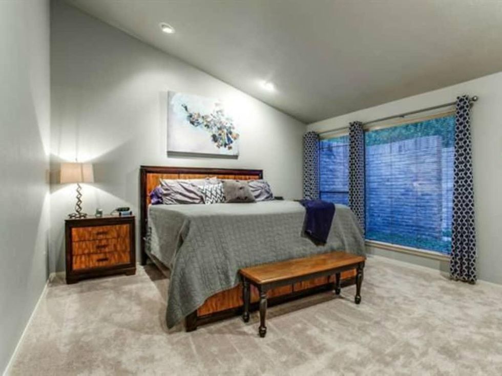 10006 Chimney Hill Ln. house for sale in Dallas