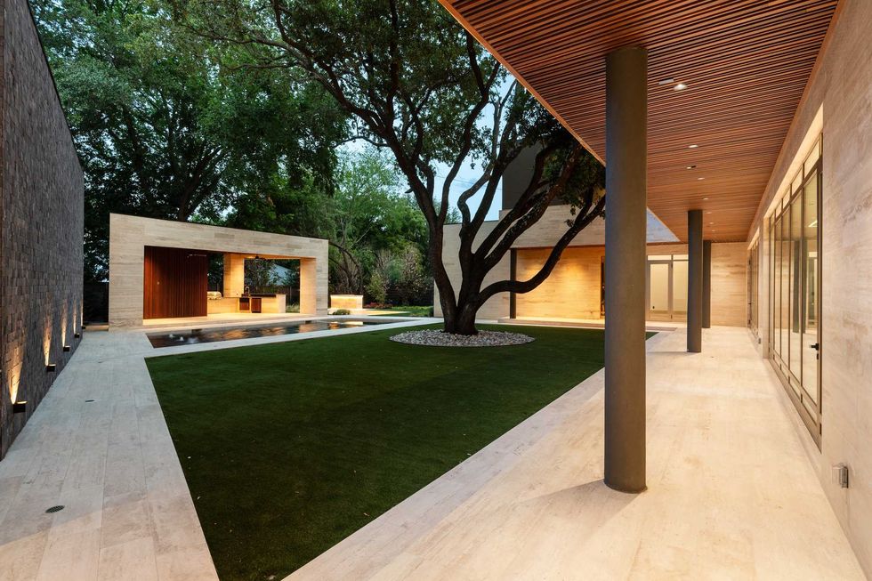 10920 Strait Lane Dallas home