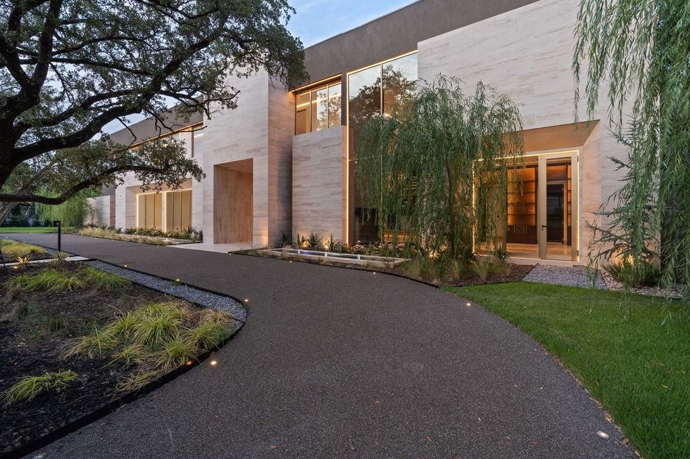 10920 Strait Lane Dallas home