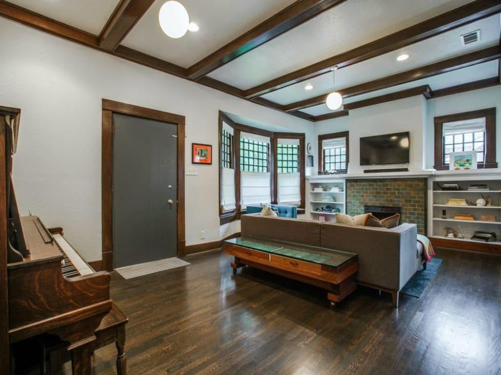 110 North Edgefield Living Room 3