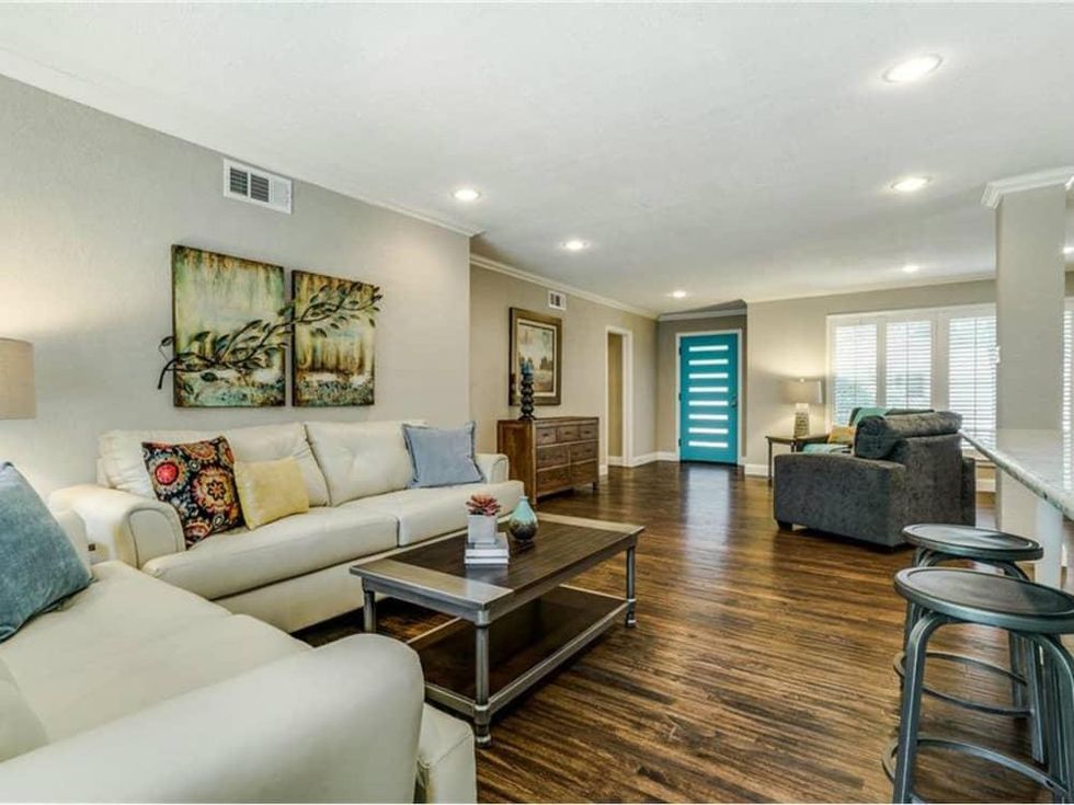 11229 Lanewood Cir living area