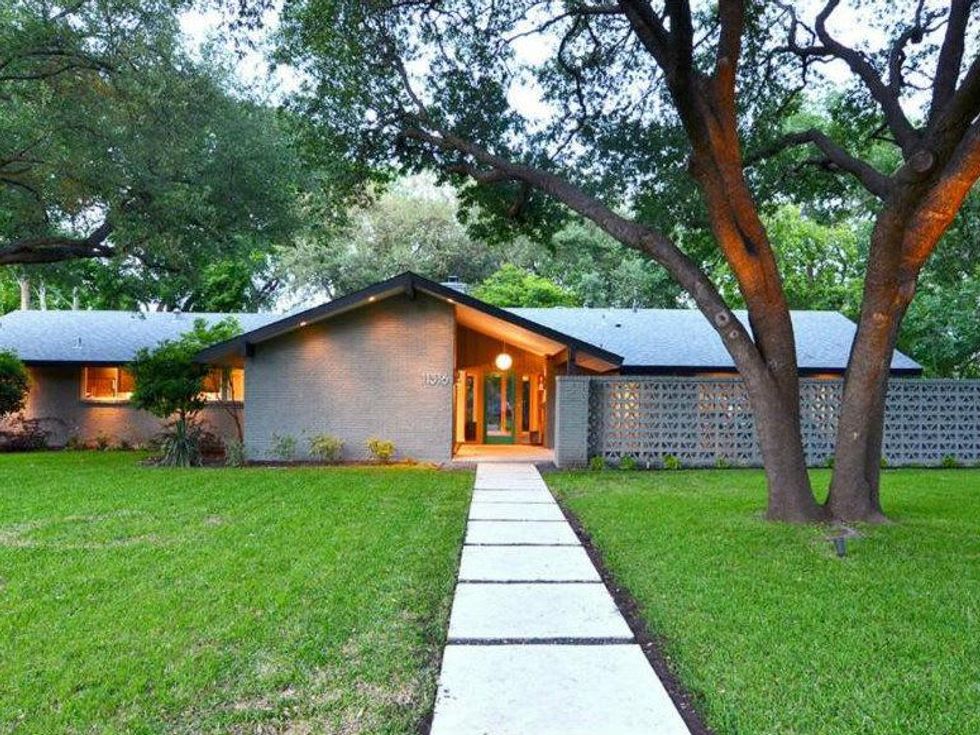 11316 Valleydale Dr. in Dallas