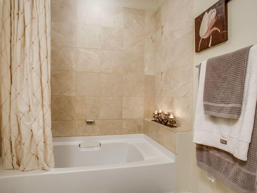 1200 Main Street 2505