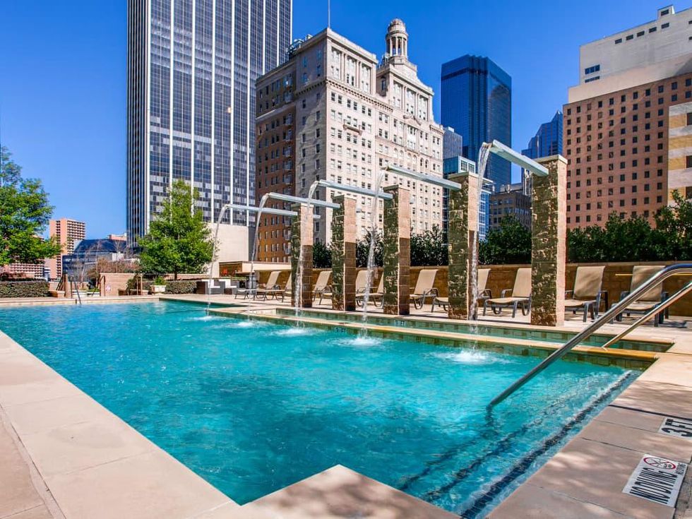 1200 Main Street 2505