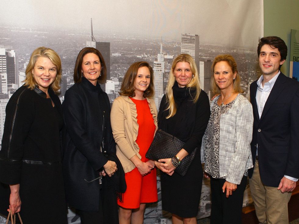 125 Jonsson family-Margaret Spellings, Petie Jonsson Lewis, Madeline Bailey, Holly Jonsson, Becky Yarborough, Henry Jonsson