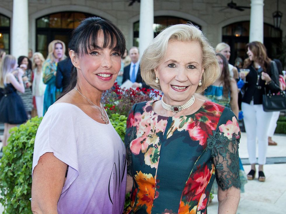 13. Mary Bentley, Yvonne Crum, Light The Runway