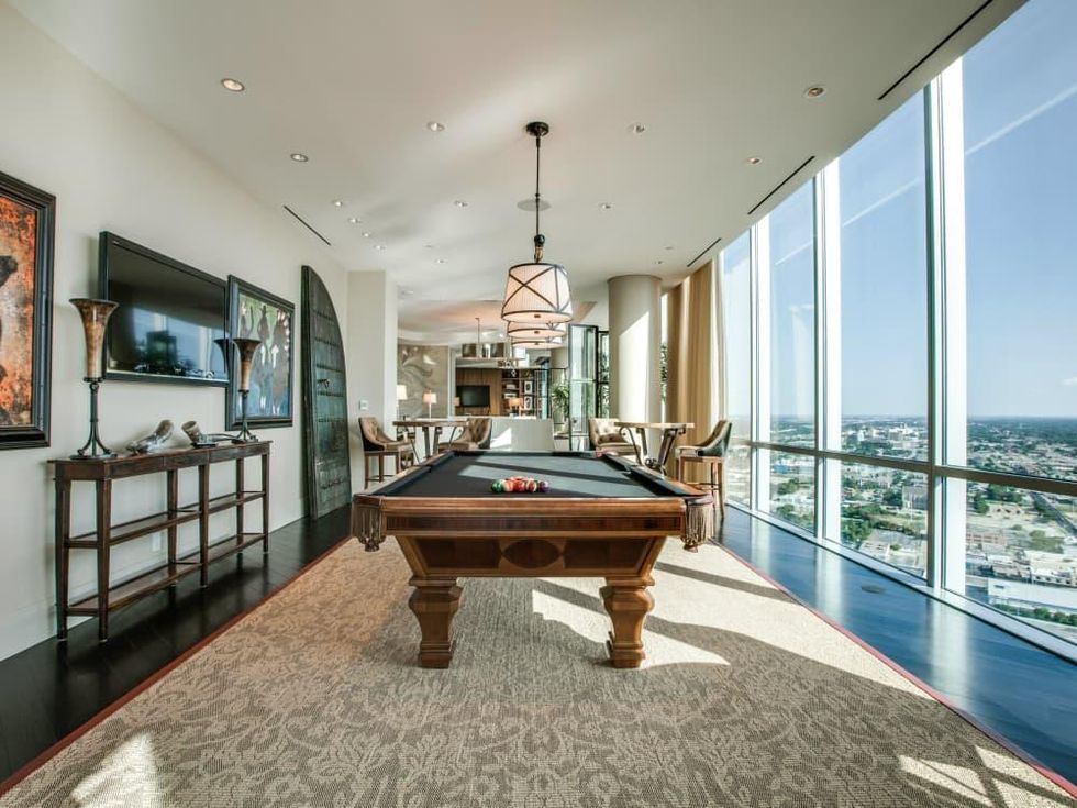 1301 Throckmorton St. Fort Worth Omni penthouse for sale