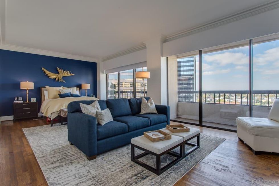 17th floor of The Warrington at 3831 Turtle Creek Blvd., Turtle Creek Home Tour