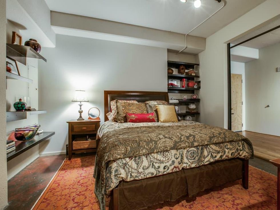 1999 McKinney Unit #1006