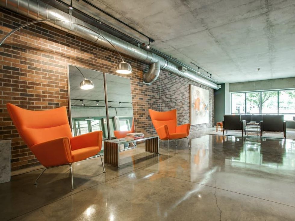 1999 McKinney Unit #1006