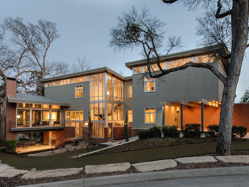 2239 Kessler Woods in Dallas