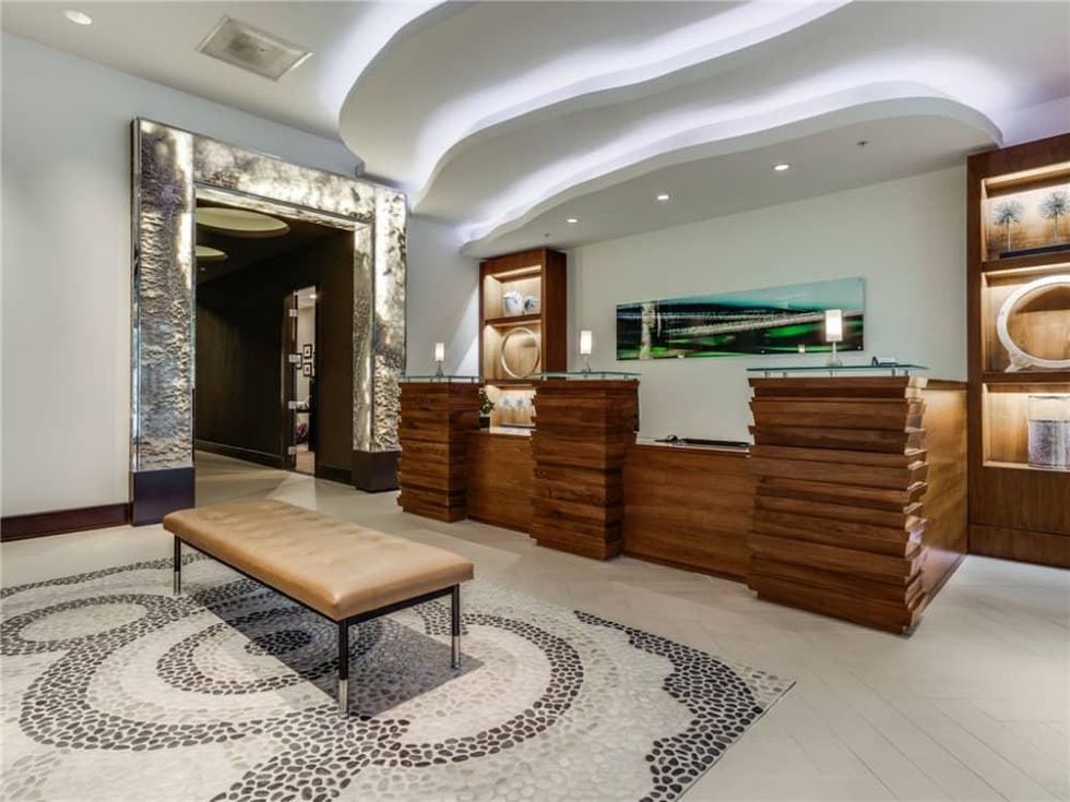 2323 N Houston St condo lobby