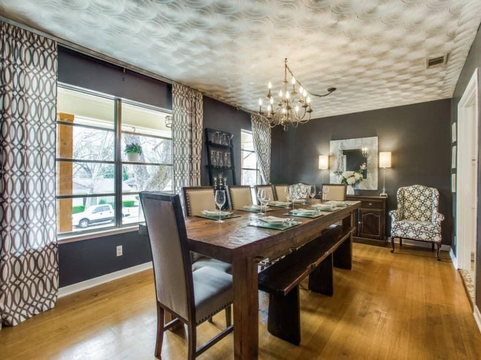 2421 Springhill Dr. dining room