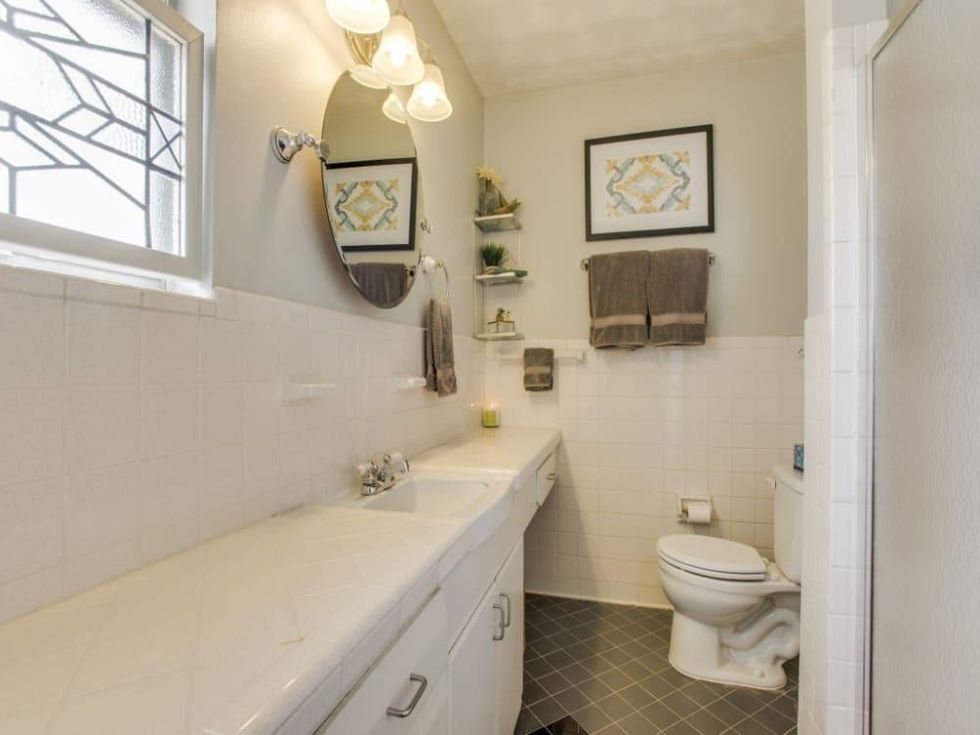 2421 Springhill Dr. guest bath