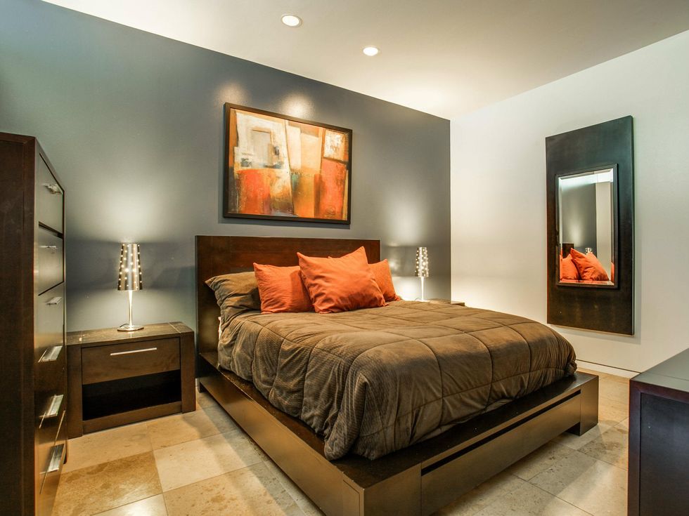 2430 Victory Park Unit 2001 bedroom