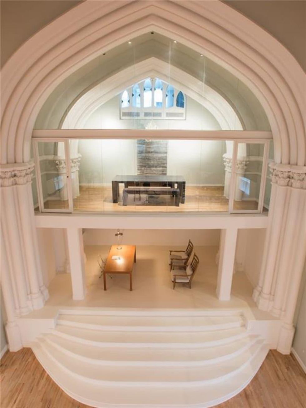 2700 Fairmount St. altar