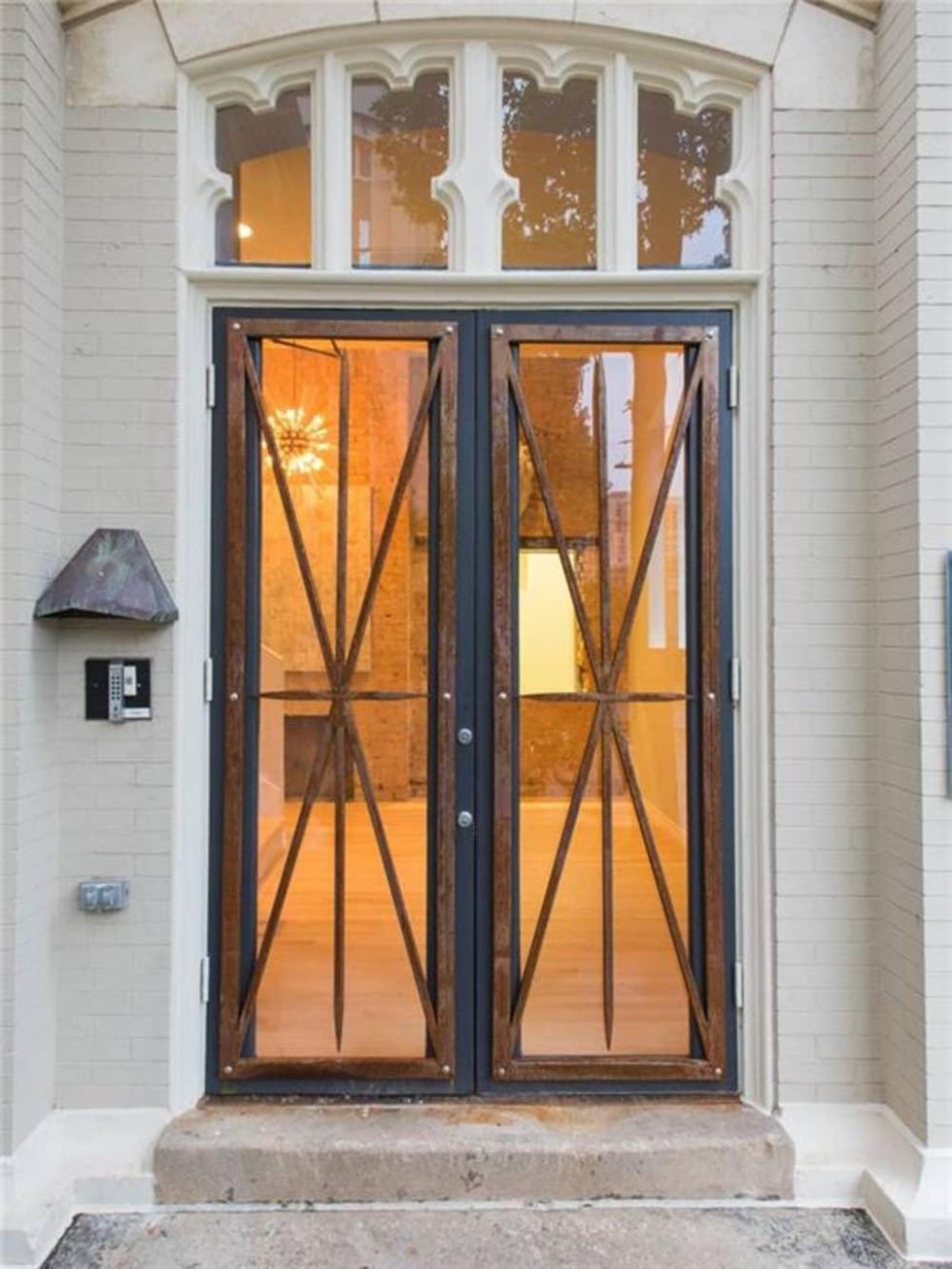 2700 Fairmount St. front doors