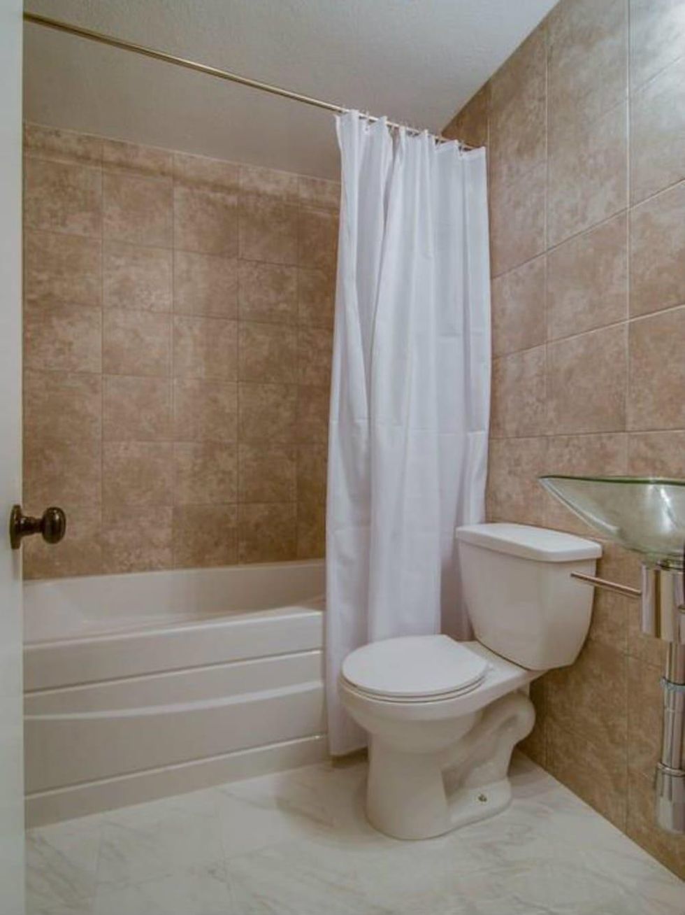 3065 Kinkaid Dr. bathroom in Dallas