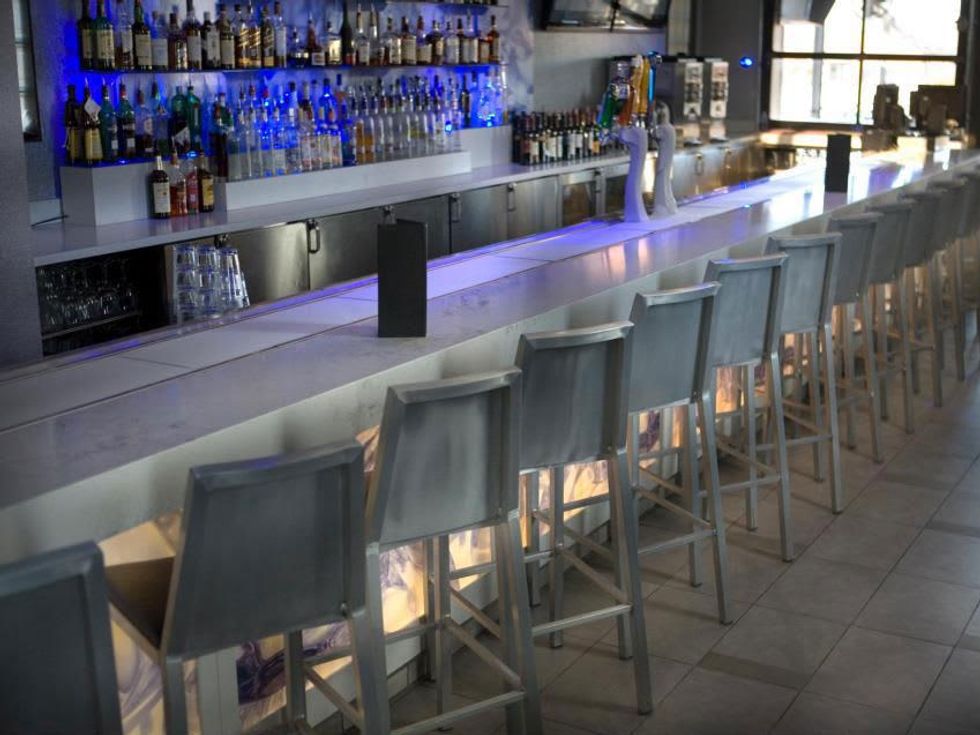 32 Degrees Bar at Urban Crust in Plano