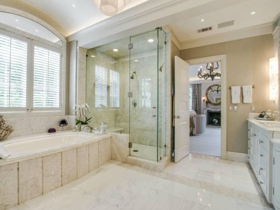 3900 Miramar Ave, Master Bath