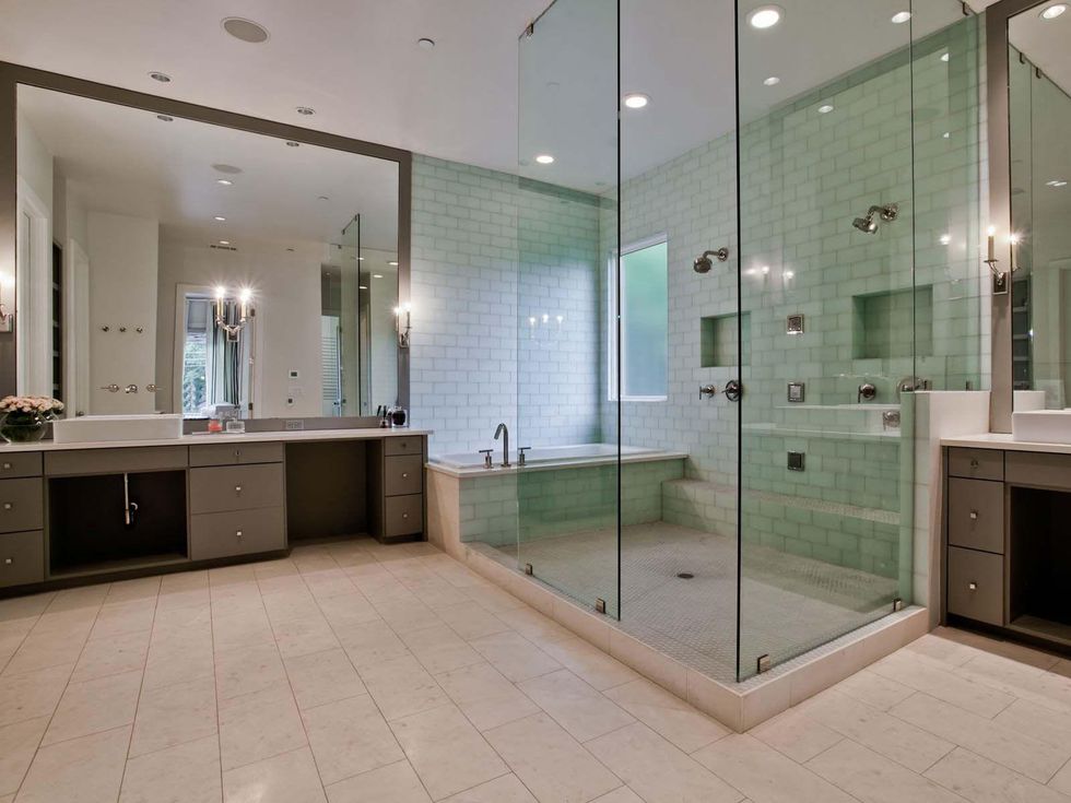 4-6323 Meadow Rd, Dallas Star