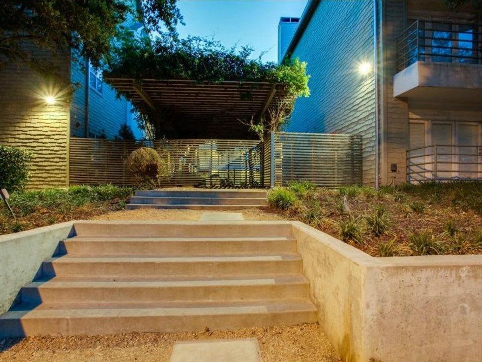 4111 Cole Ave. entrance