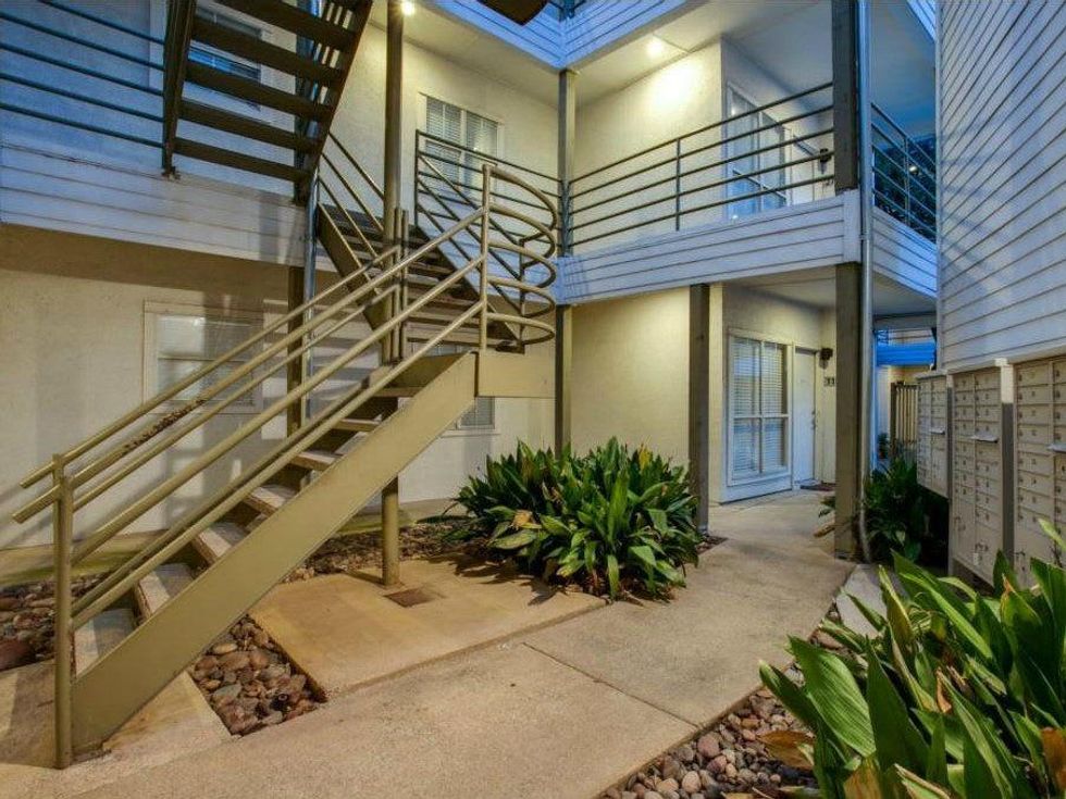 4111 Cole Ave. staircase