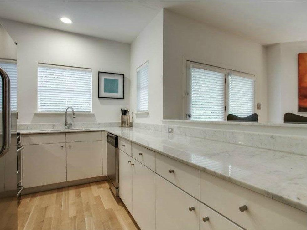 4111 Cole Ave. Unit 24 kitchen