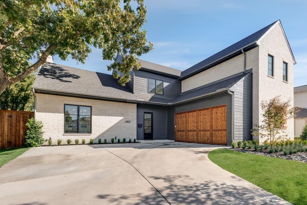 Midway Hollow A blend of home styles with a strong sense of community