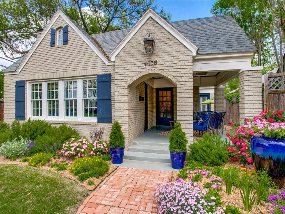 4438 Vandelia Street
