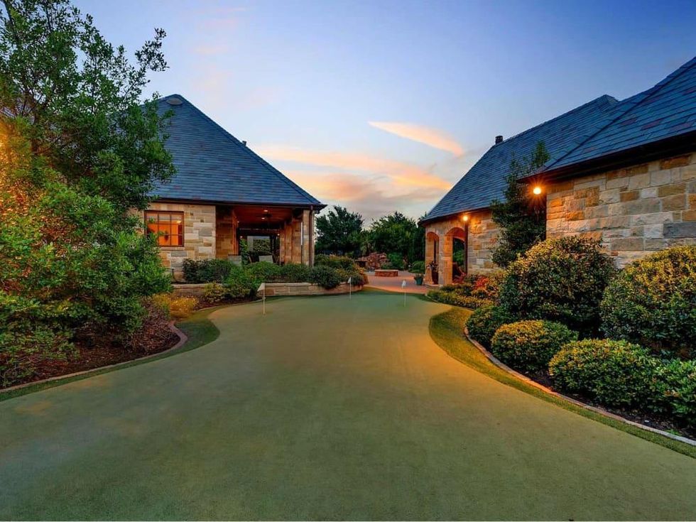 4649 Saint Laurent Court