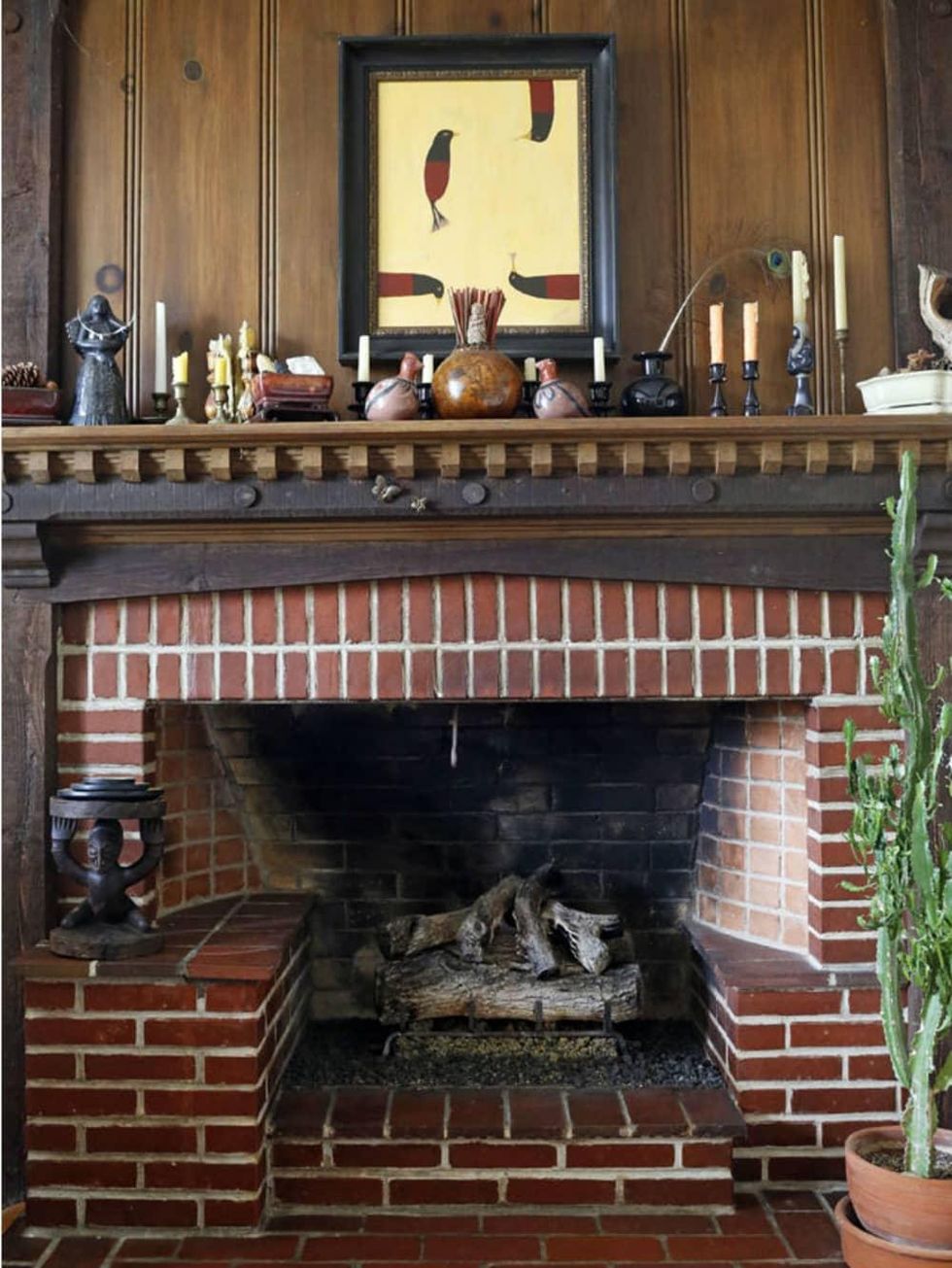 5106 Milam Charles Dilbeck house fireplace