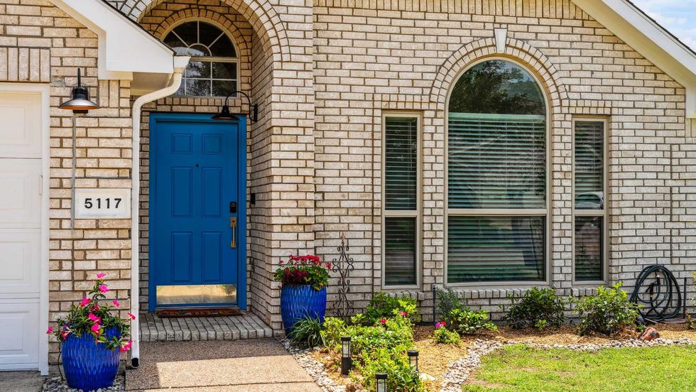 5117 Forest Lawn McKinney house