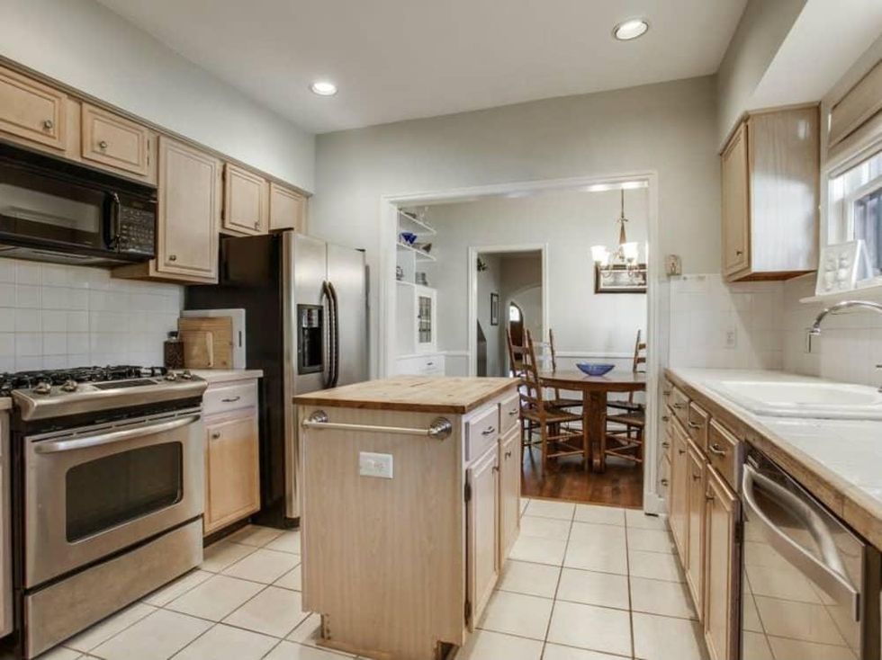 522 Monte Vista kitchen