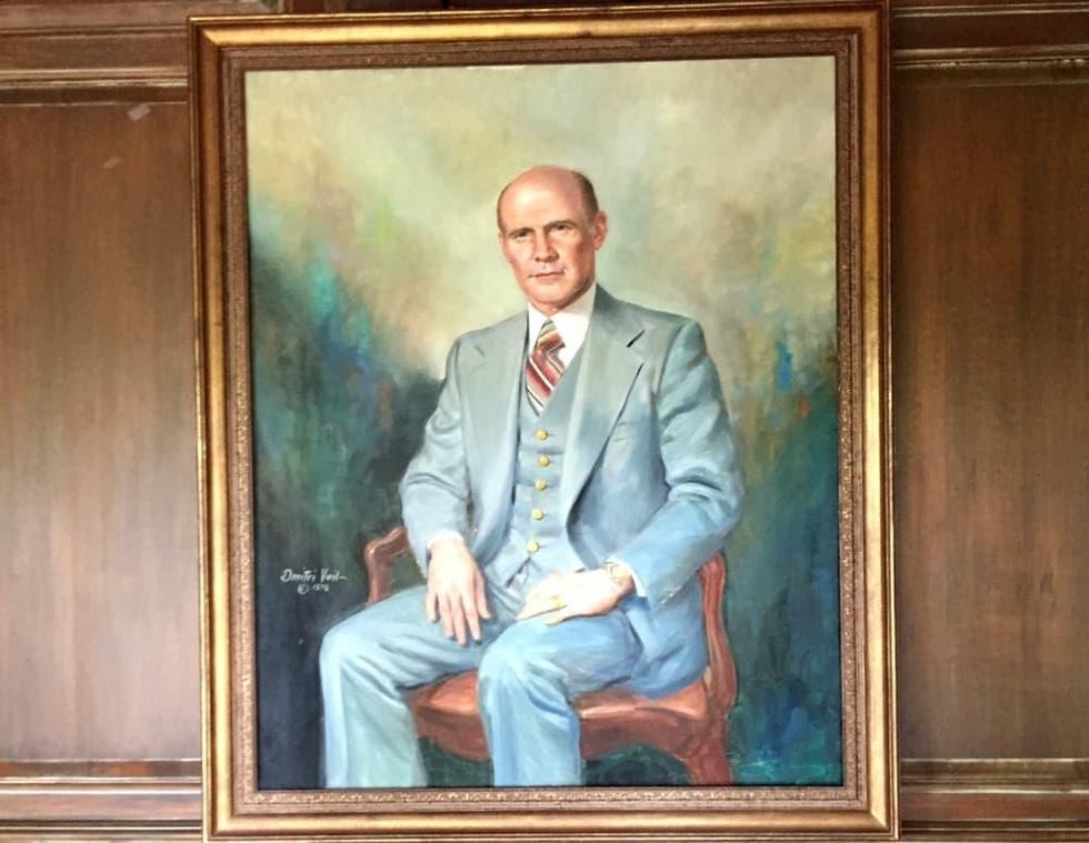 5336 Rock Cliff / Tom Landry