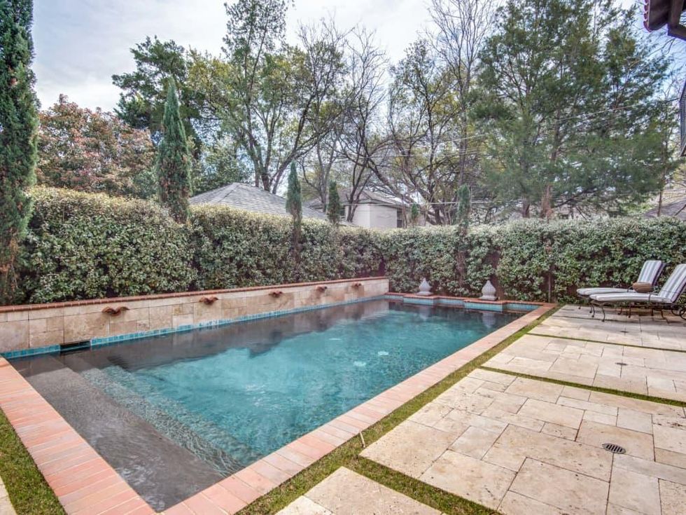 5422 Montrose, Highland Park