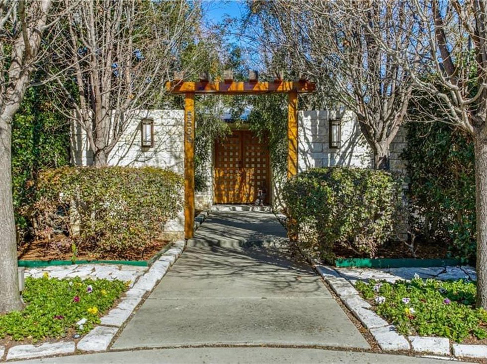 5535 Hanover house for sale