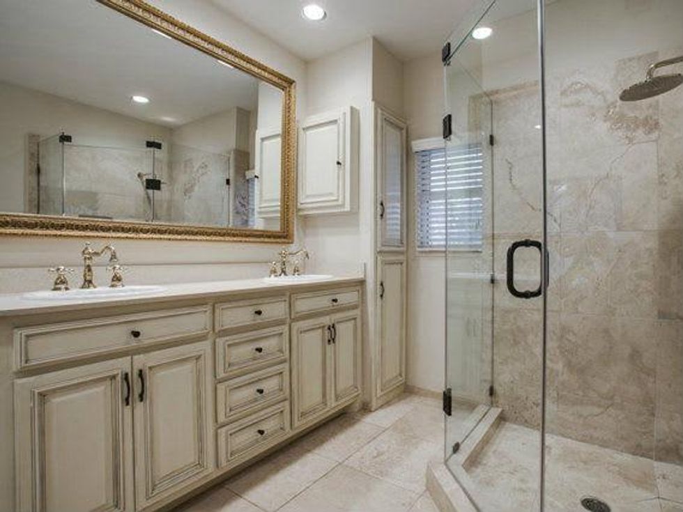 5638 Gaston Ave in Dallas