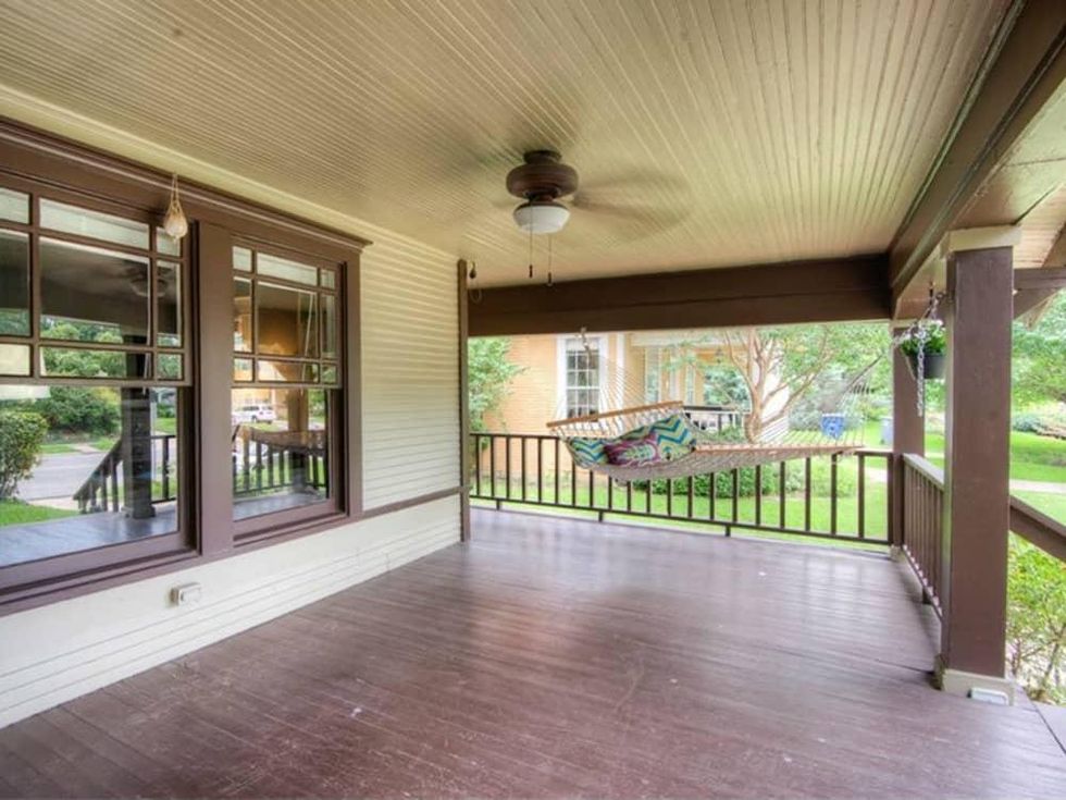 5823 Richmond Ave. Dallas home for sale front porch