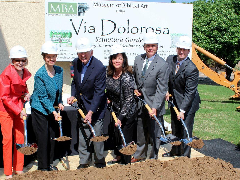6044 MBA Garden Groundbreaking Faye Briggs, Shirley & George Shafer, Denise & Graham Hoppess, Dr. Blair Blackburn, museum of biblical art