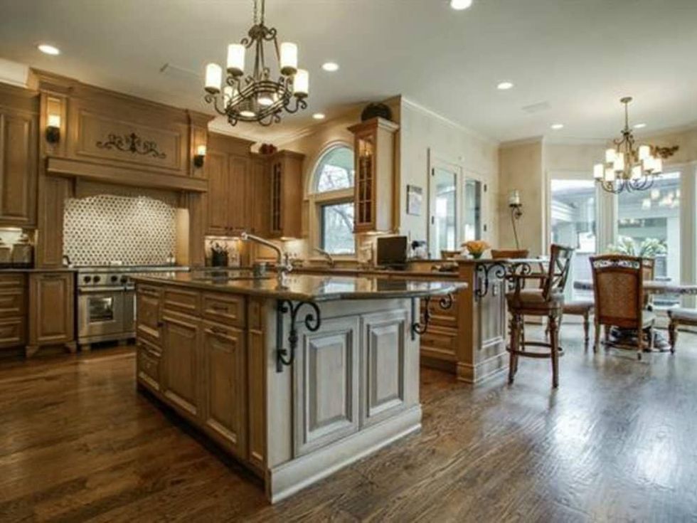 6047 Woodland Dr. house for sale in Dallas