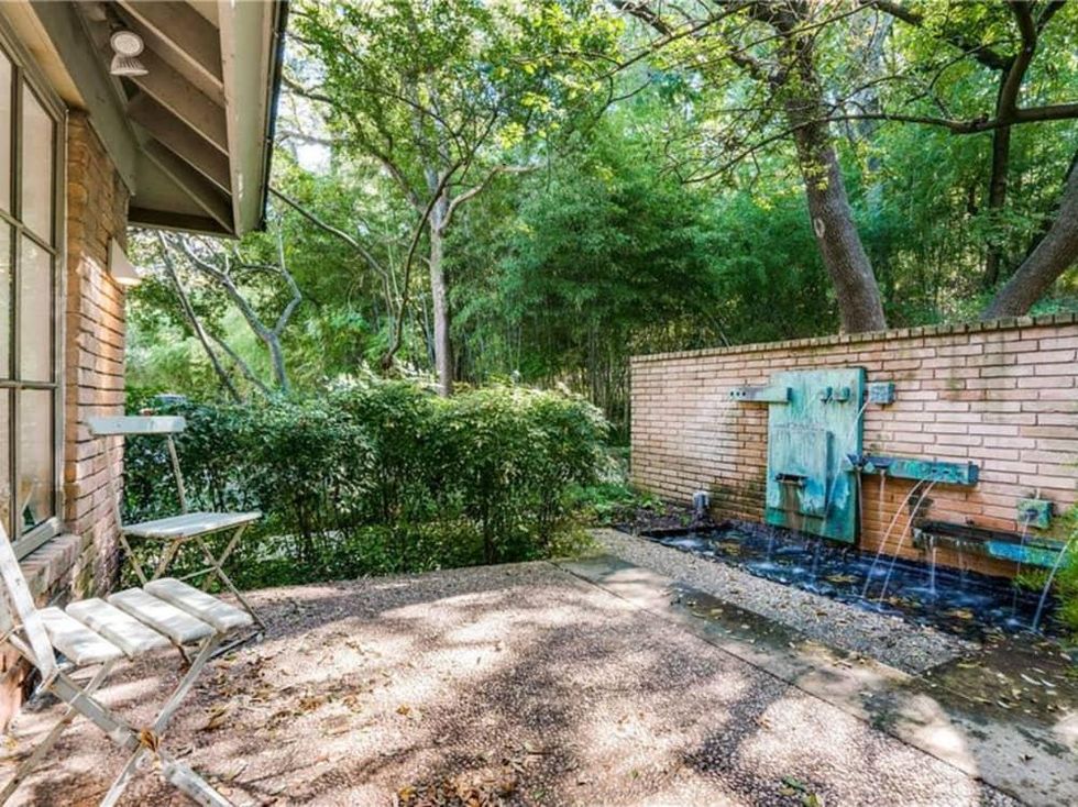 626 Rainbow Dr. back patio