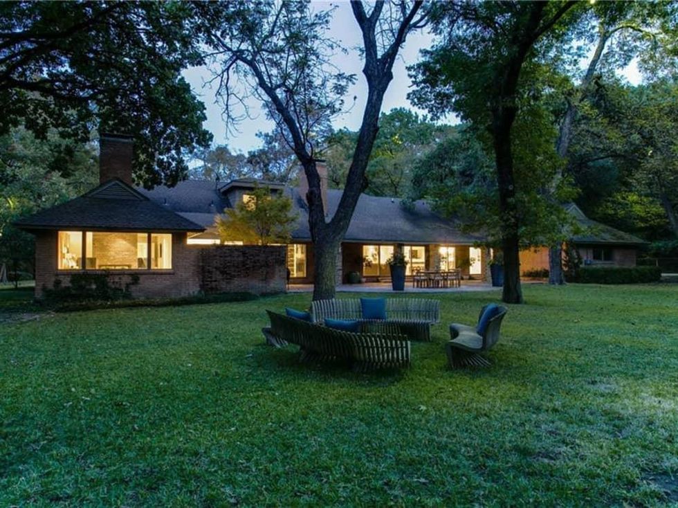 626 Rainbow Dr. backyard