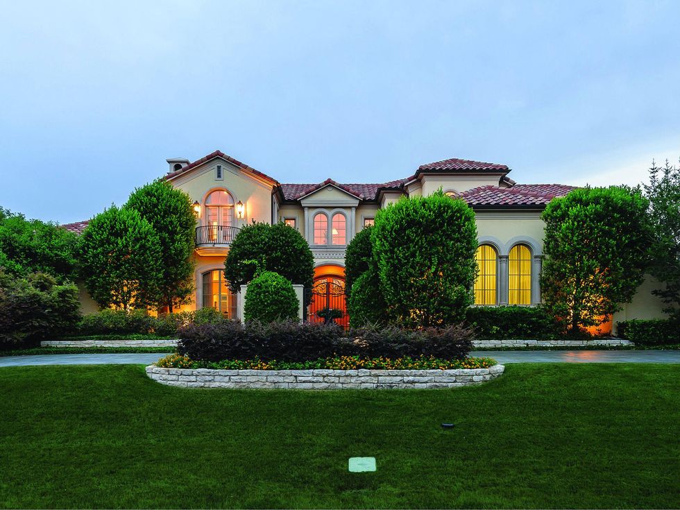 6322 Carrington in Dallas