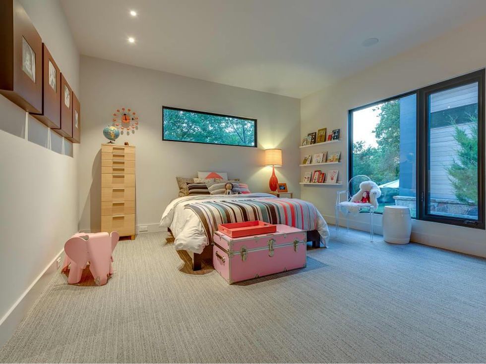 6876 Spring Valley Rd