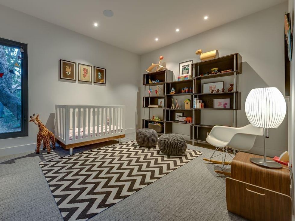 6876 Spring Valley Rd