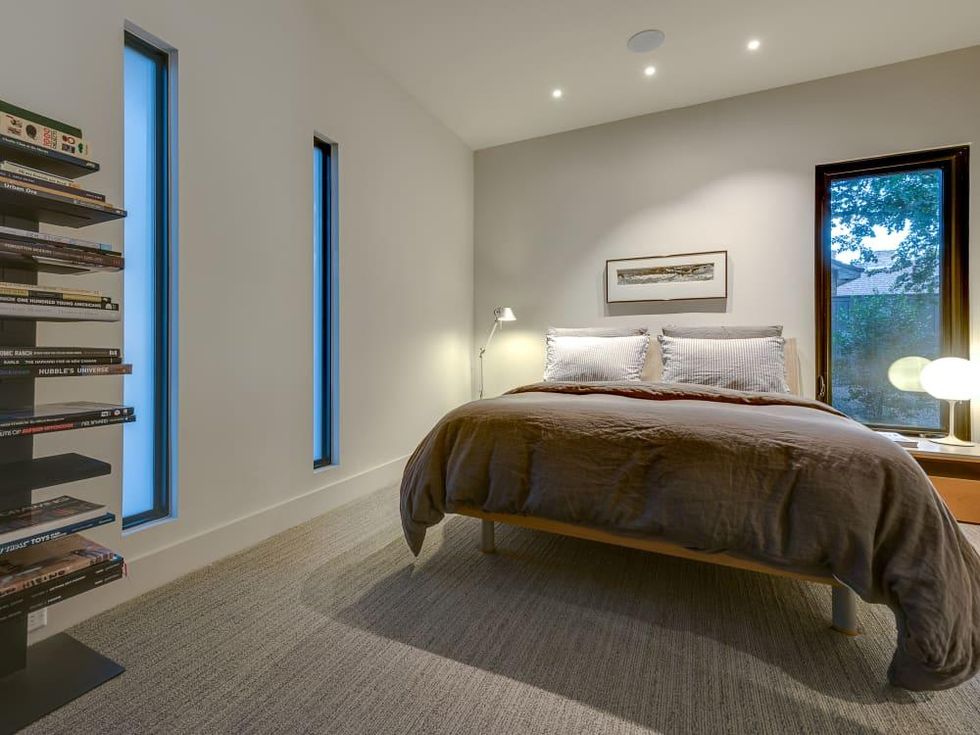 6876 Spring Valley Rd