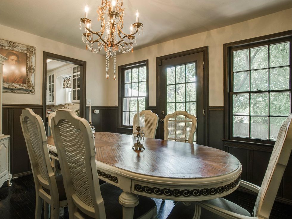 6922 vivian ave, charles dilbeck, hollywood heights