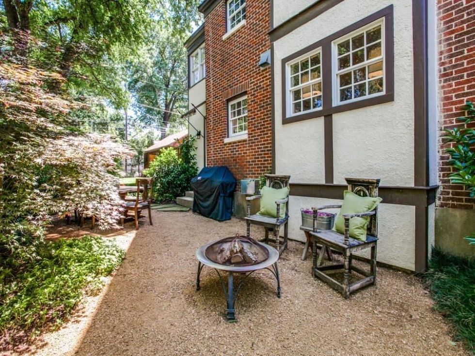 6932 Santa Monica Drive Dallas house for sale backyard